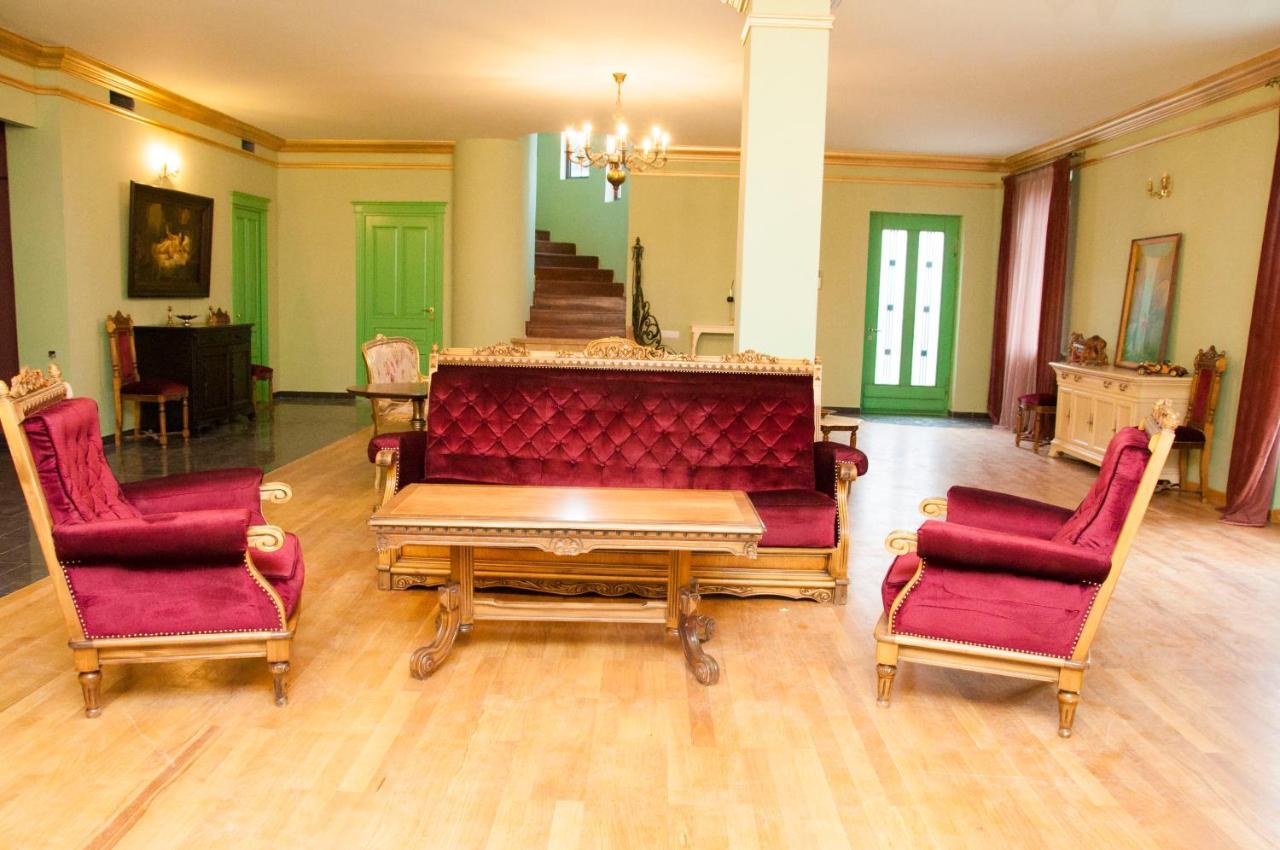 Chateau Gabriel Erévan Extérieur photo