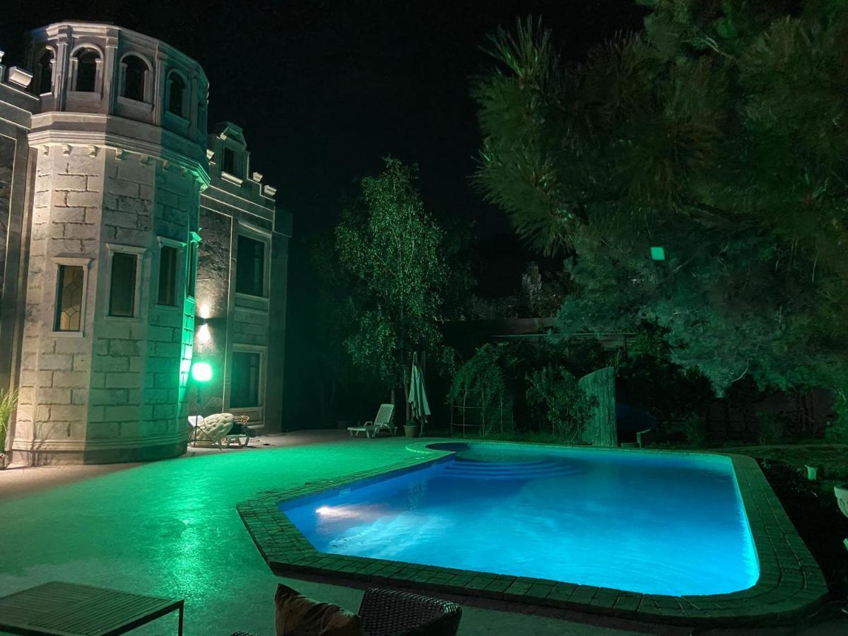 Chateau Gabriel Erévan Extérieur photo