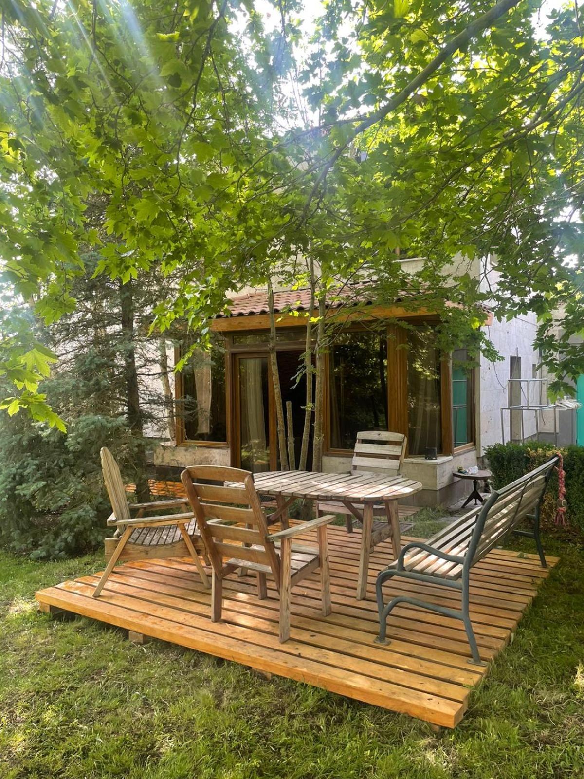 Chateau Gabriel Erévan Extérieur photo